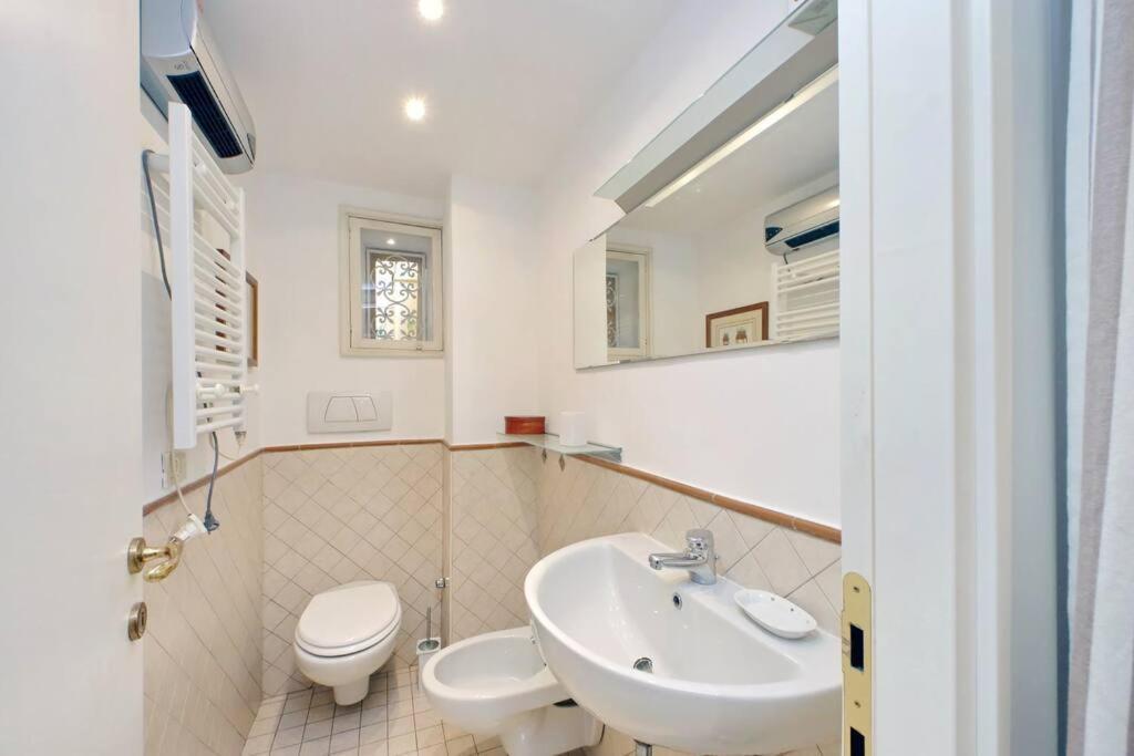 Laterano Apartment Rome Bagian luar foto